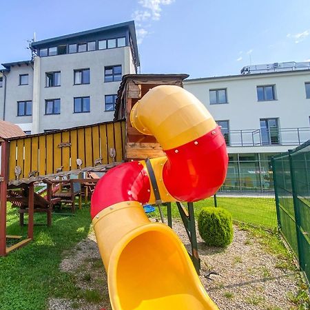 Hotel Milosz Restauracja, Basen Dla Dzieci, Sala Zabaw, Silownia Kartuzy Exteriör bild