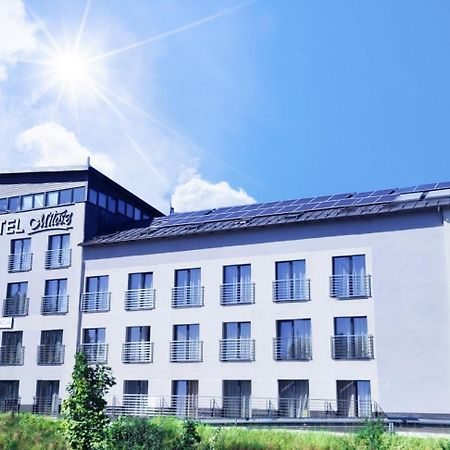 Hotel Milosz Restauracja, Basen Dla Dzieci, Sala Zabaw, Silownia Kartuzy Exteriör bild