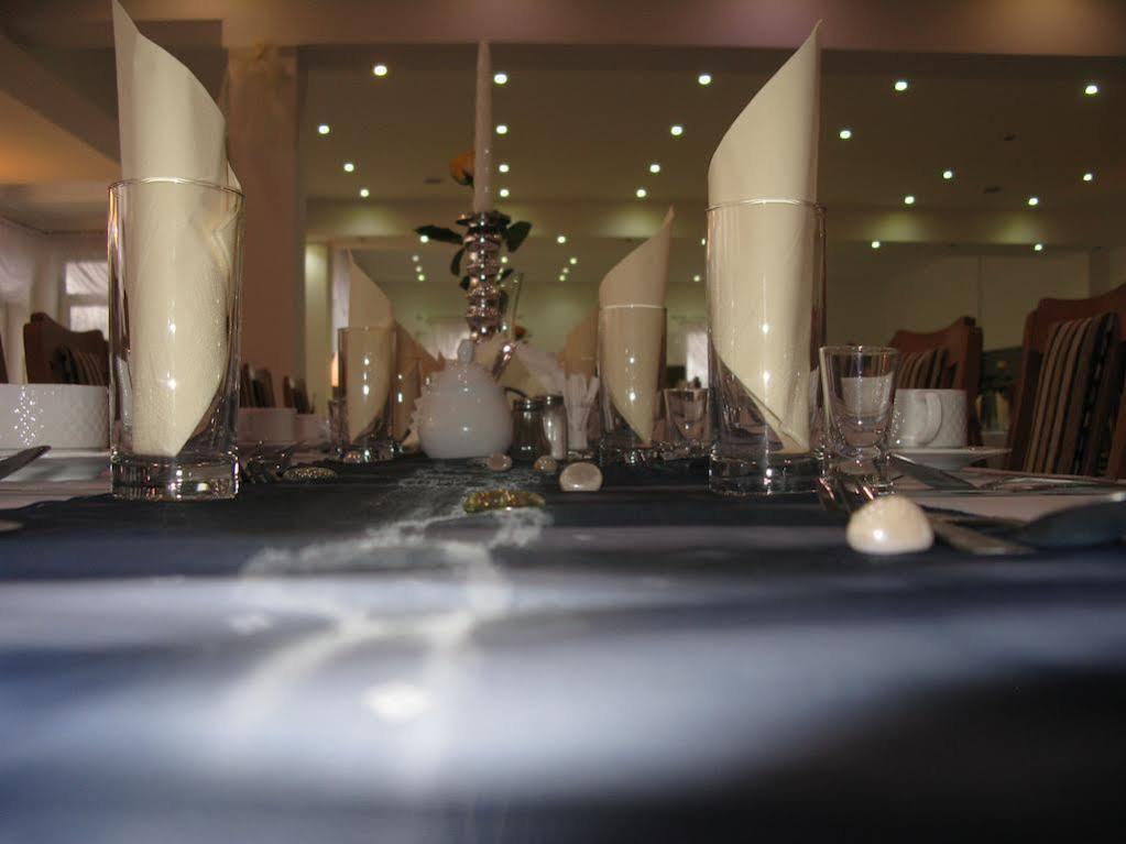 Hotel Milosz Restauracja, Basen Dla Dzieci, Sala Zabaw, Silownia Kartuzy Exteriör bild