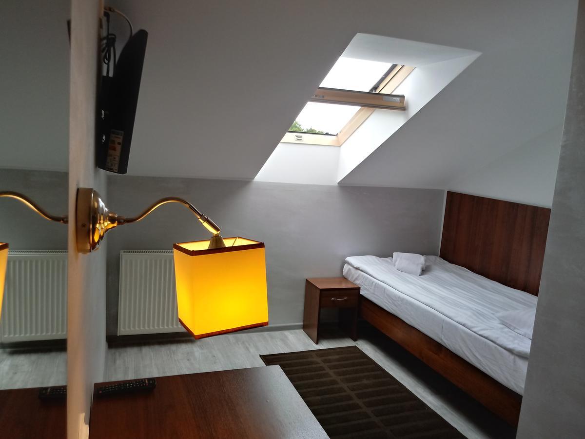 Hotel Milosz Restauracja, Basen Dla Dzieci, Sala Zabaw, Silownia Kartuzy Exteriör bild
