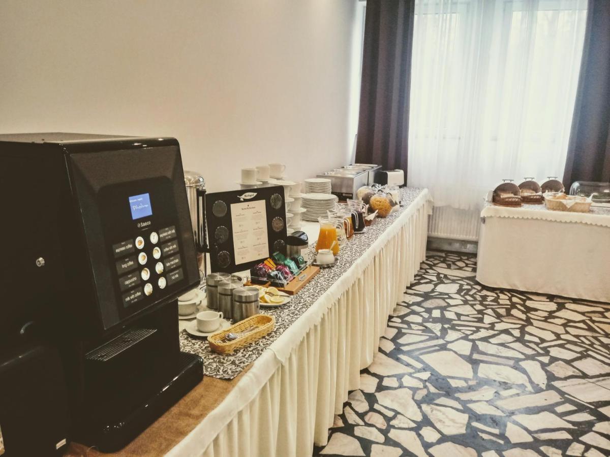 Hotel Milosz Restauracja, Basen Dla Dzieci, Sala Zabaw, Silownia Kartuzy Exteriör bild