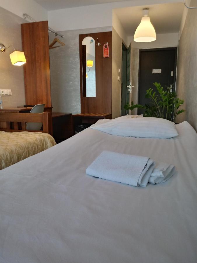 Hotel Milosz Restauracja, Basen Dla Dzieci, Sala Zabaw, Silownia Kartuzy Exteriör bild